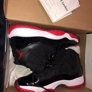 2019 Jordan bread 11s size 3